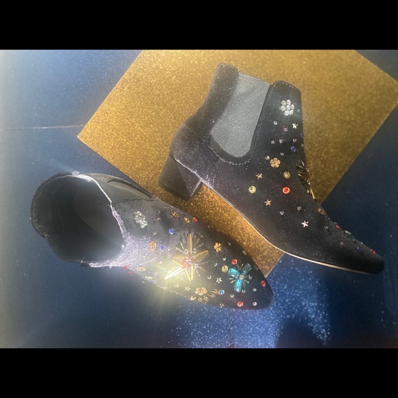 BETSEY JOHNSON LMTD STAR BEJEWELED ANKLE Boots - Picture 3 of 14